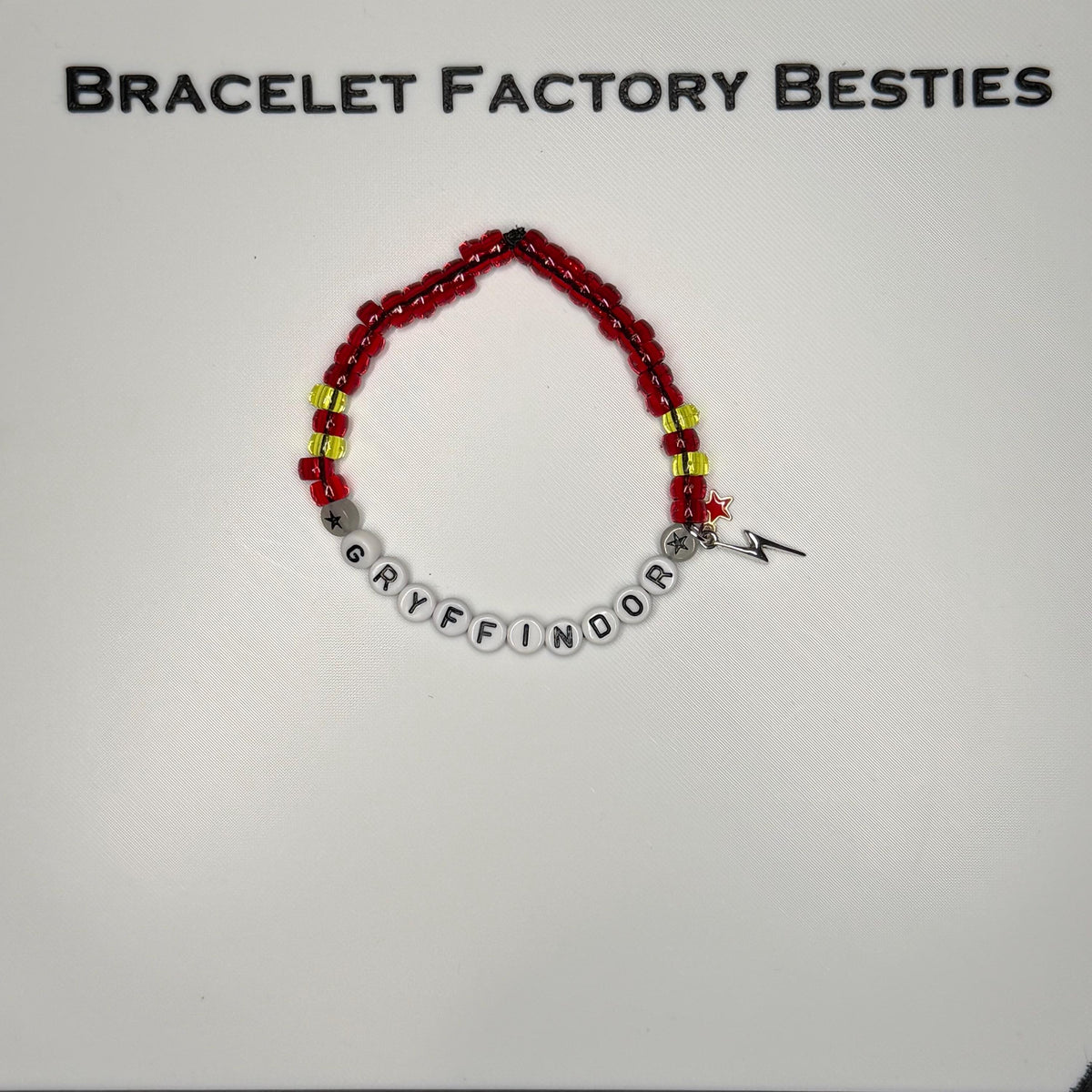 Harry potter Themed - Hogwarts House inspired friendship bracelets!
