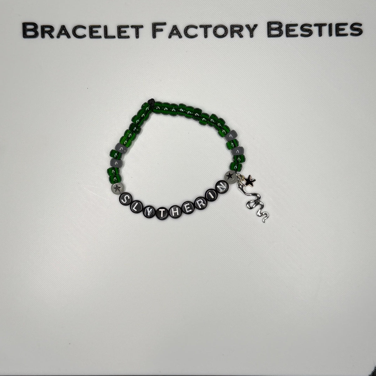 Harry potter Themed - Hogwarts House inspired friendship bracelets!