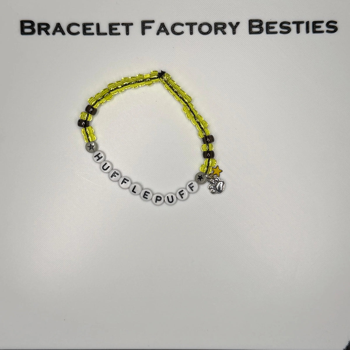Harry potter Themed - Hogwarts House inspired friendship bracelets!